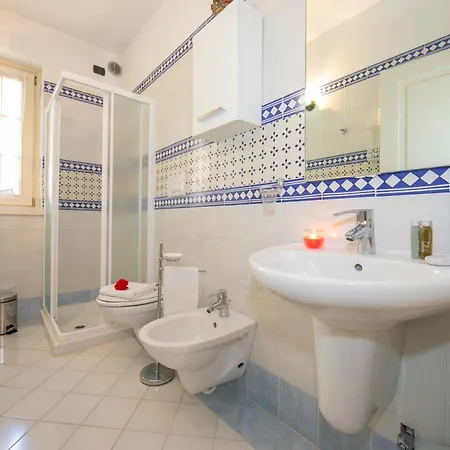 Casa Emma With Pool - Happy Lejlighed Sirmione